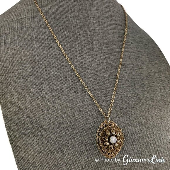 Vintage Layered Filigree Floral Oval Glass Moonstone Gold Tone Pendant Necklace - Picture 3 of 10